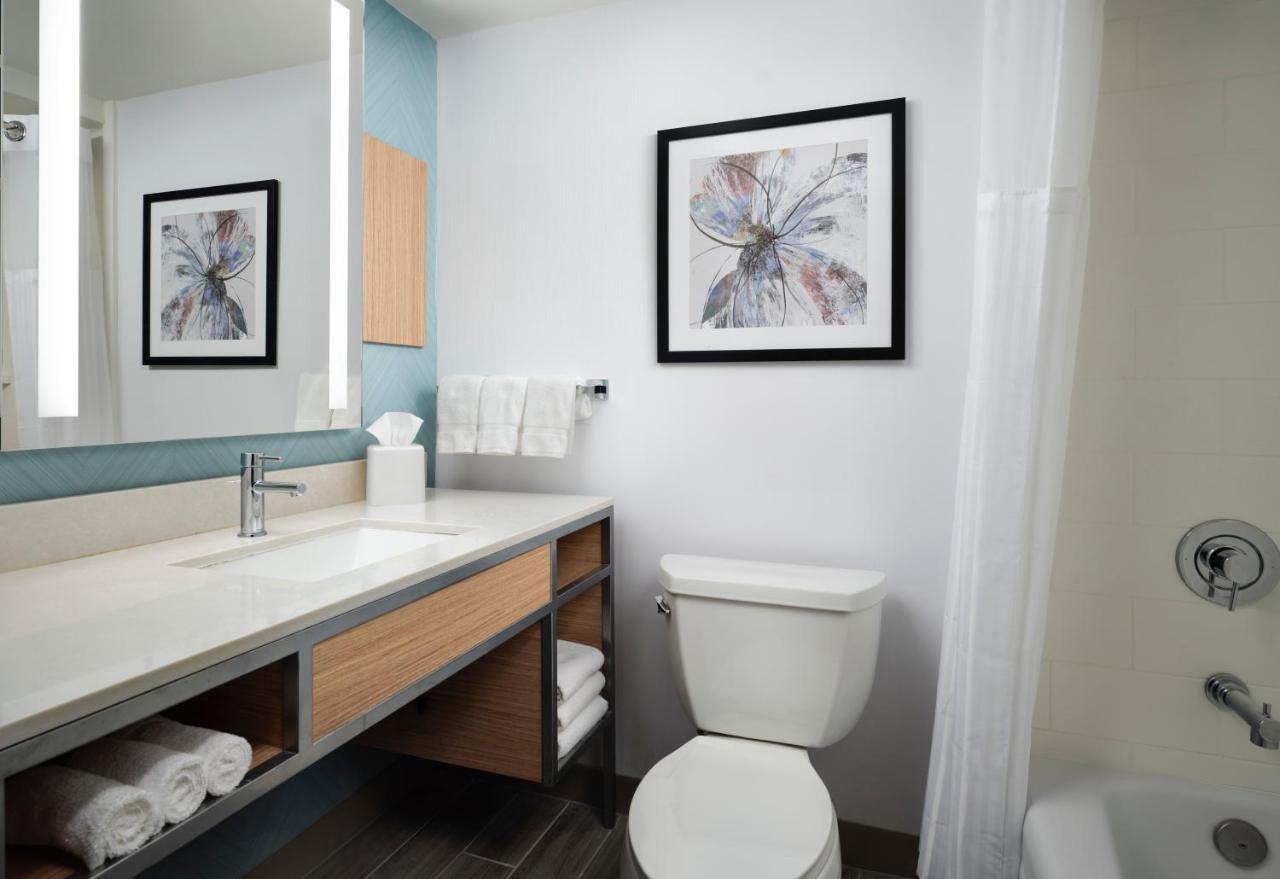 Hilton Garden Inn Boston-Берлингтон Номер фото