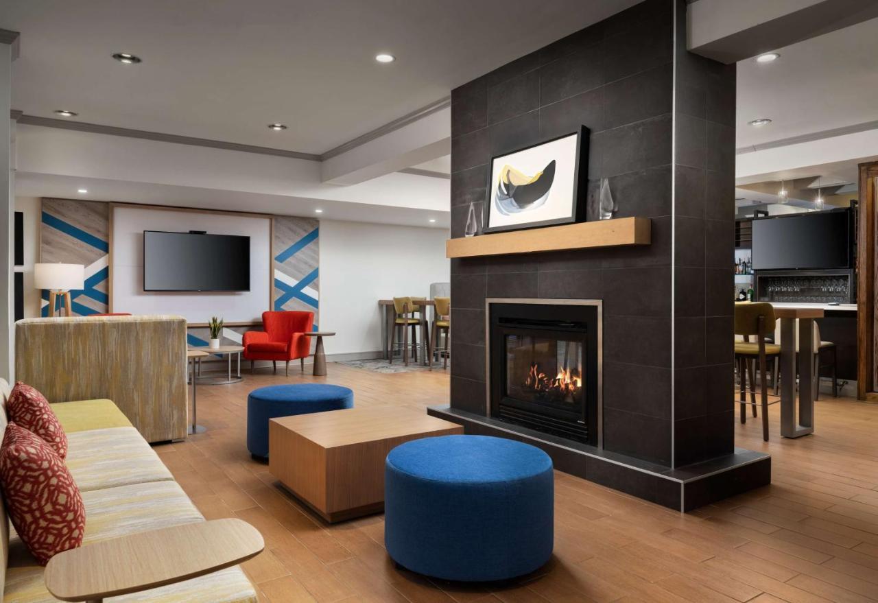 Hilton Garden Inn Boston-Берлингтон Экстерьер фото